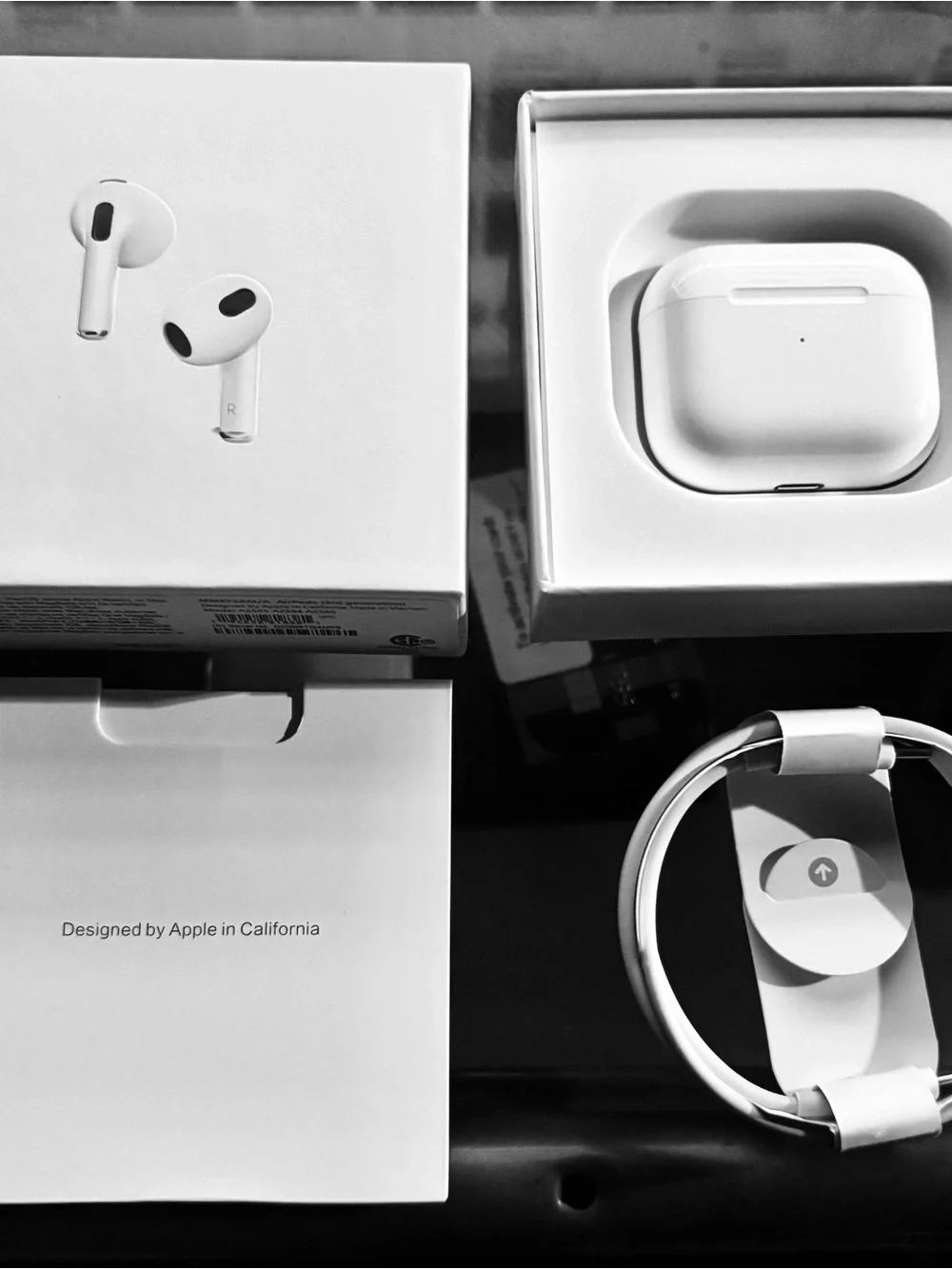 Apple AirPods Pro Wireless Earbuds in White